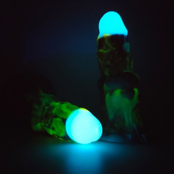 (image for) Mixed Color Luminous Martian Dildos