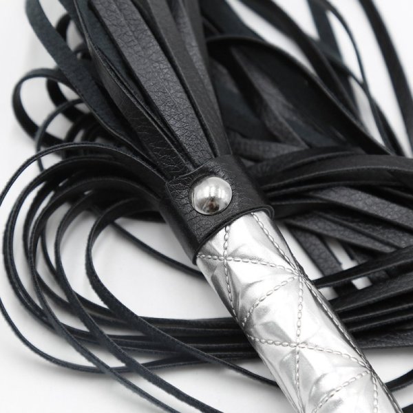 (image for) Silver Handle Spanker Flogger