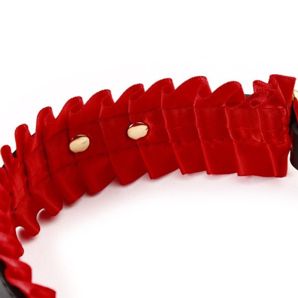 (image for) Creased Lace Neck Collar With Cuffs