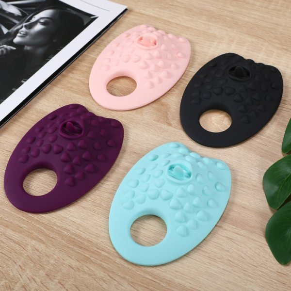 (image for) Grinding Cock Ring With Tongue