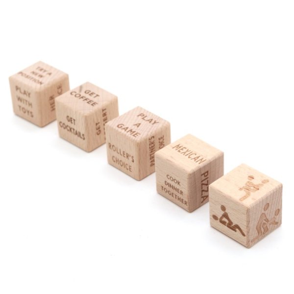 (image for) Date Night Dice Game Set - Posture