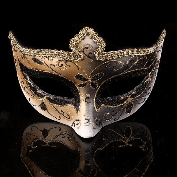 (image for) Crown Lace Mask