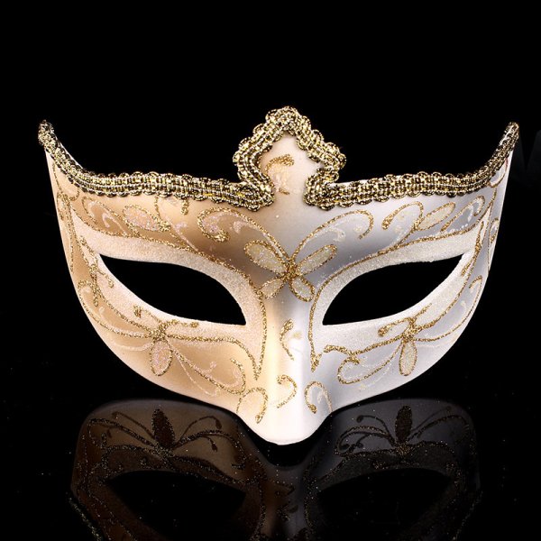 (image for) Crown Lace Mask