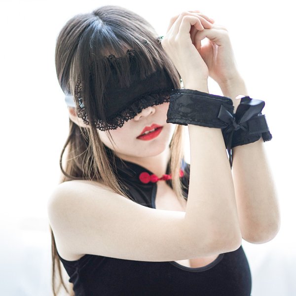 (image for) Velcro Lace Blindfold and Handcuffs Set