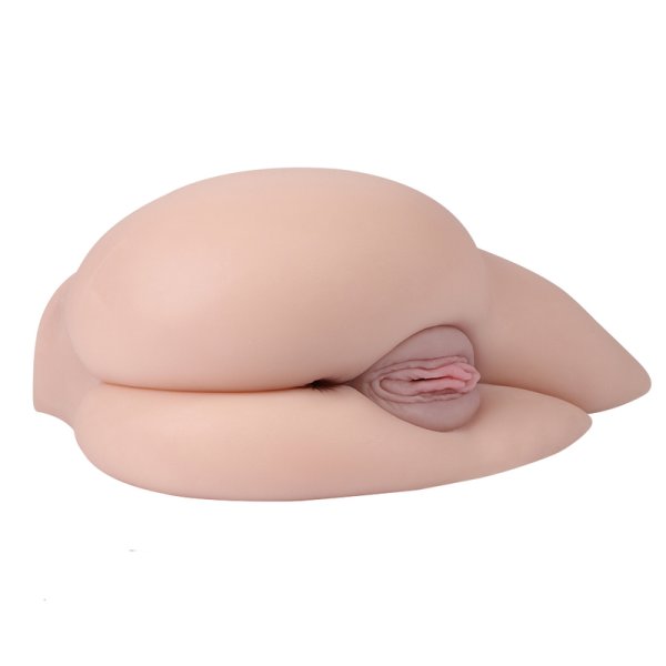 (image for) Annabelle Realistic Ass