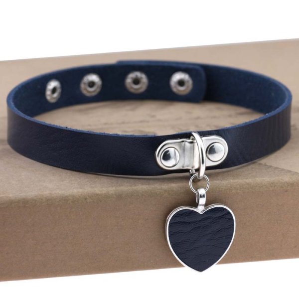 (image for) Punk Goth Heart Pendant Necklace Leather Collar