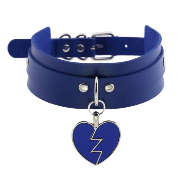 (image for) Lightning Heart Pendant Collar