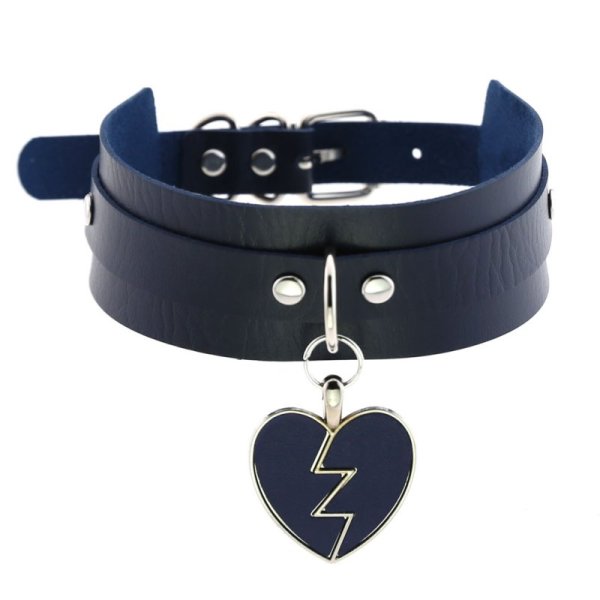 (image for) Lightning Heart Pendant Collar