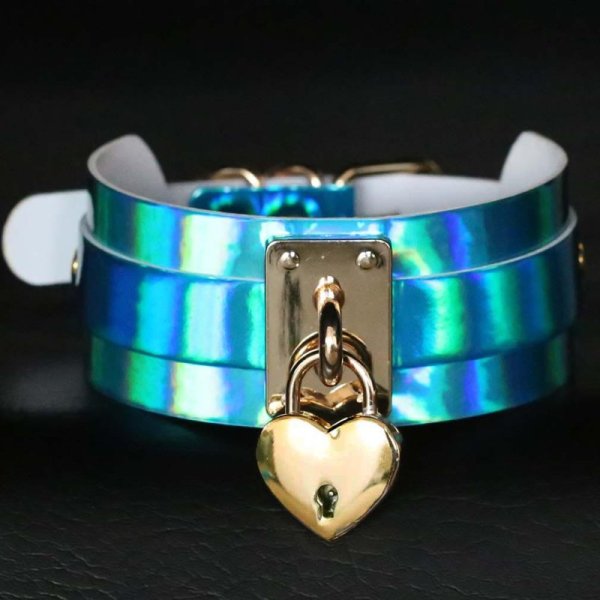 (image for) Laser Golden Heart Lock Neck Necklace