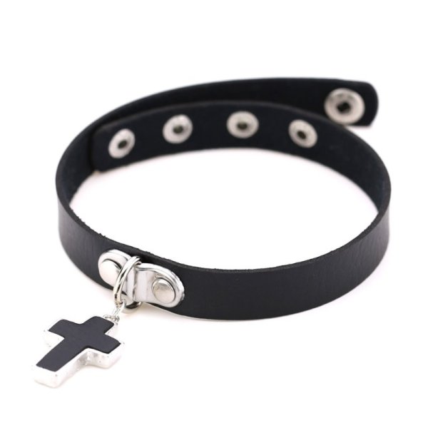 (image for) Cross Pendant Collar