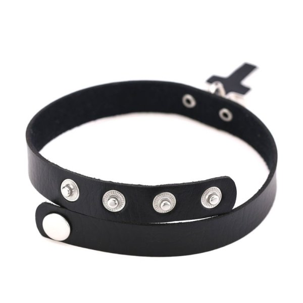 (image for) Cross Pendant Collar