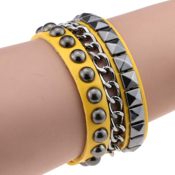 (image for) Square Stud Bracelet