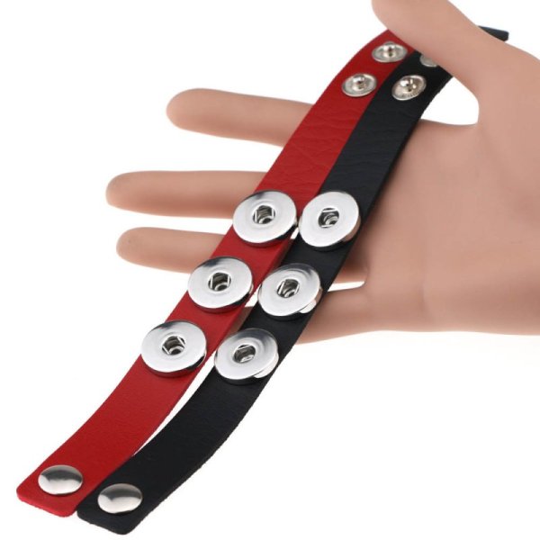 (image for) Button Lock Bracelet