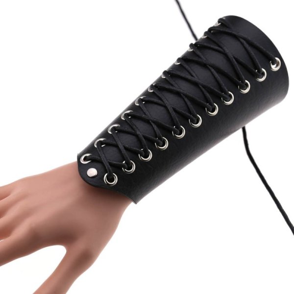 (image for) Strap Leather Bracers