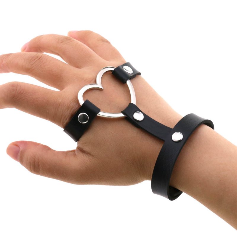 (image for) Heart Ring Wrist Bracelet