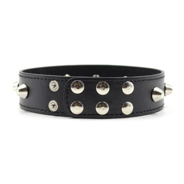 (image for) Spikes Bondage And Fetish Collar