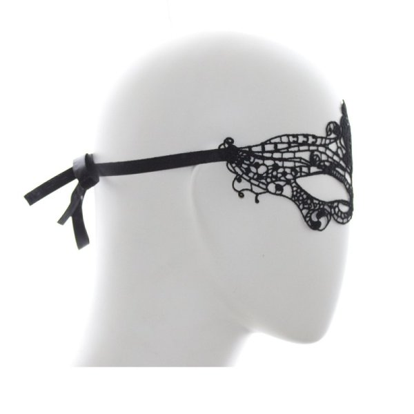 (image for) Romantic Black Lace Mask