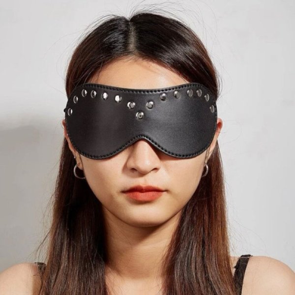 (image for) Leather Blindfold Silver Stud