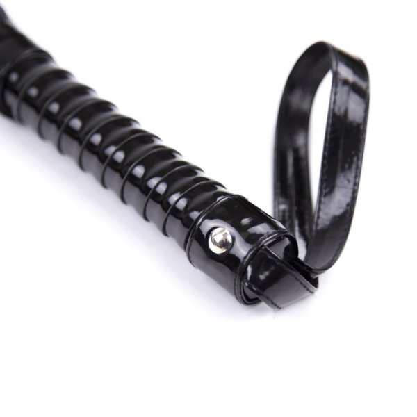 (image for) Glossy Leather Bondage Whip