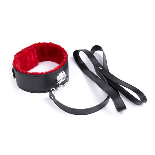 (image for) Red Fur Lined Locking Collar