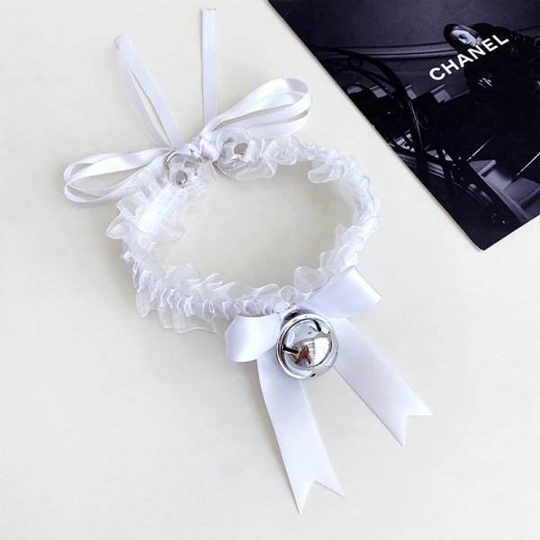 (image for) Lace Collar With Bell