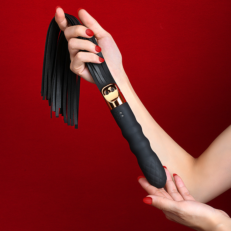 (image for) Vibrator With Flogger