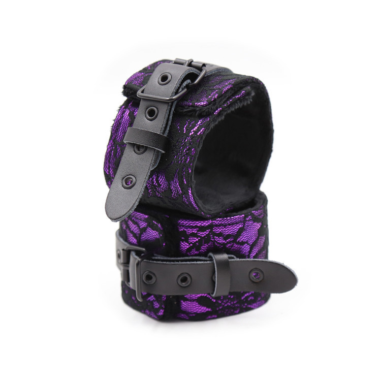 (image for) Pin Buckle Embossed Cuffs